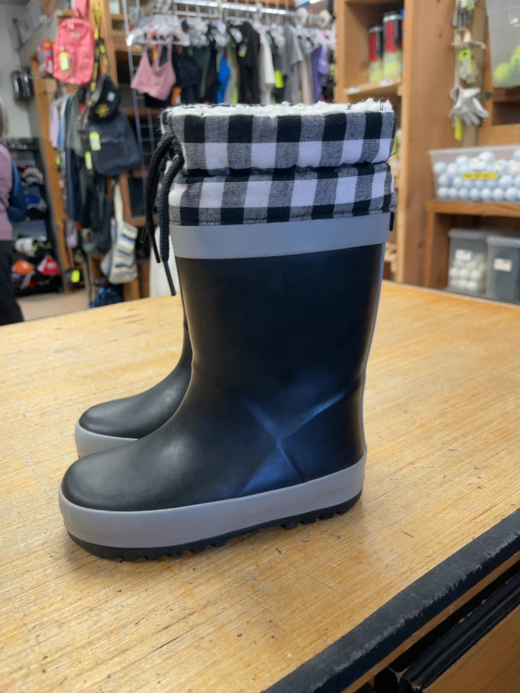 George Rain Boots Size 8C Black/White Buffalo Check