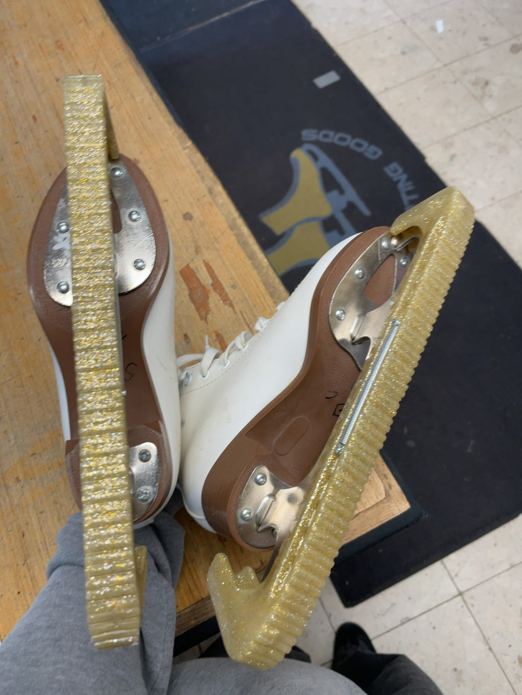 Glacier 120 Size 3 Figure Skates