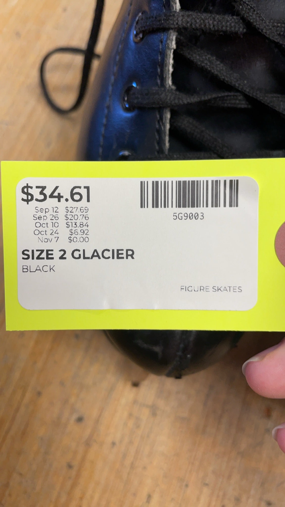 Glacier 222 Size 2 Figure Skates