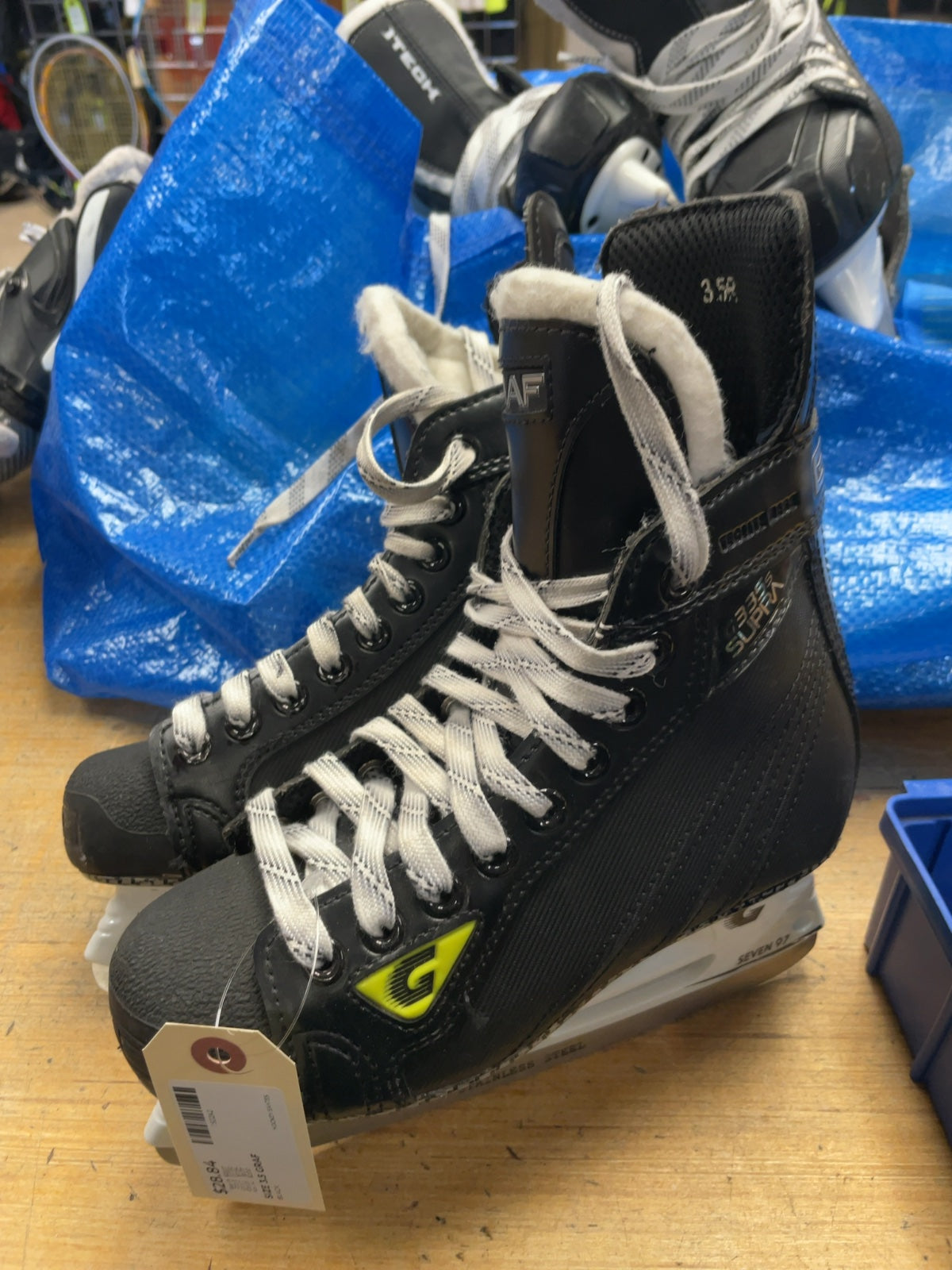 Graf Supra 335S Size 3.5R Hockey Skates