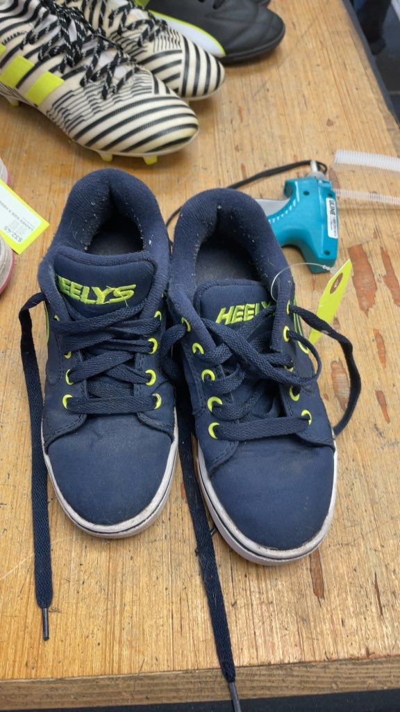 Heelys Size 3 Navy/Green Skate Shoes