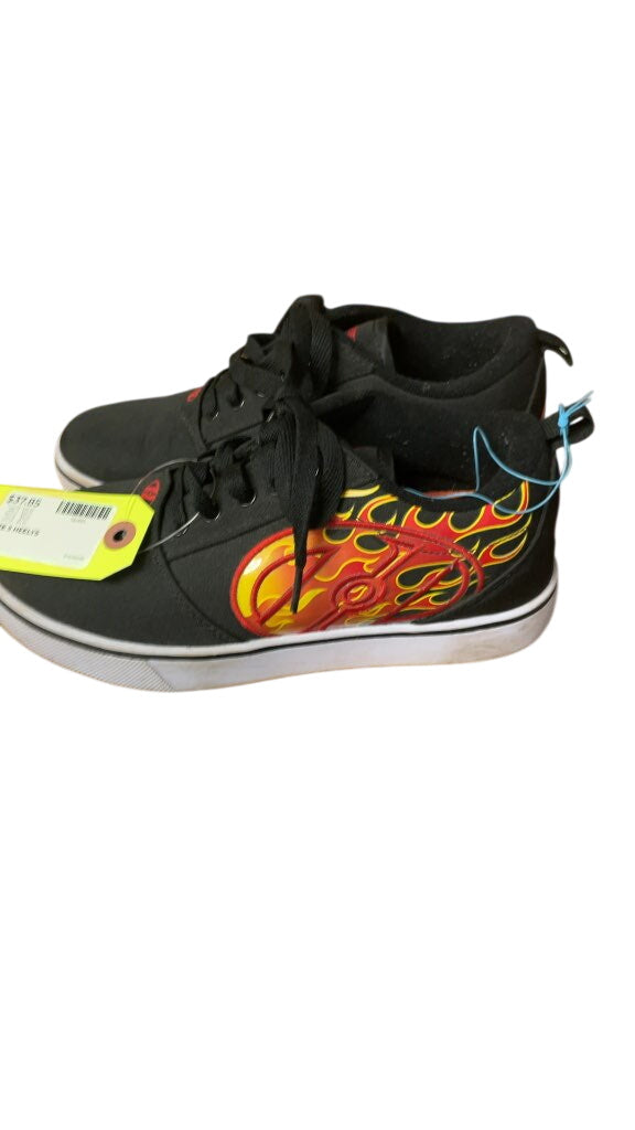 Heelys Size 5 Flame Roller Shoes