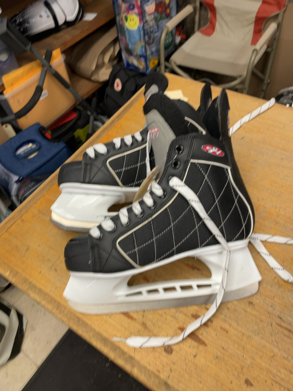 Hespeler Extreme Size 9 Hockey Skates