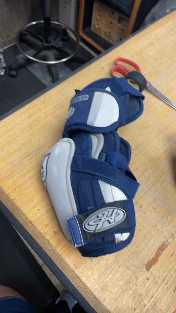 Hespeler TX Lite Hockey Elbow Pads - Adult Small