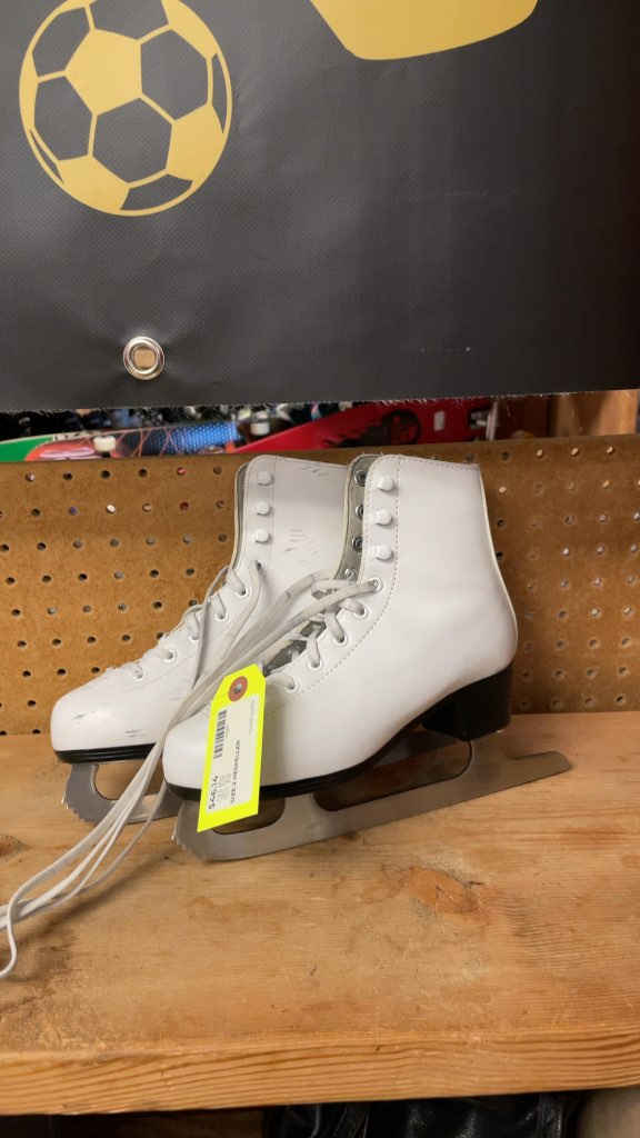 Hespeller Figure Skates - Size 2