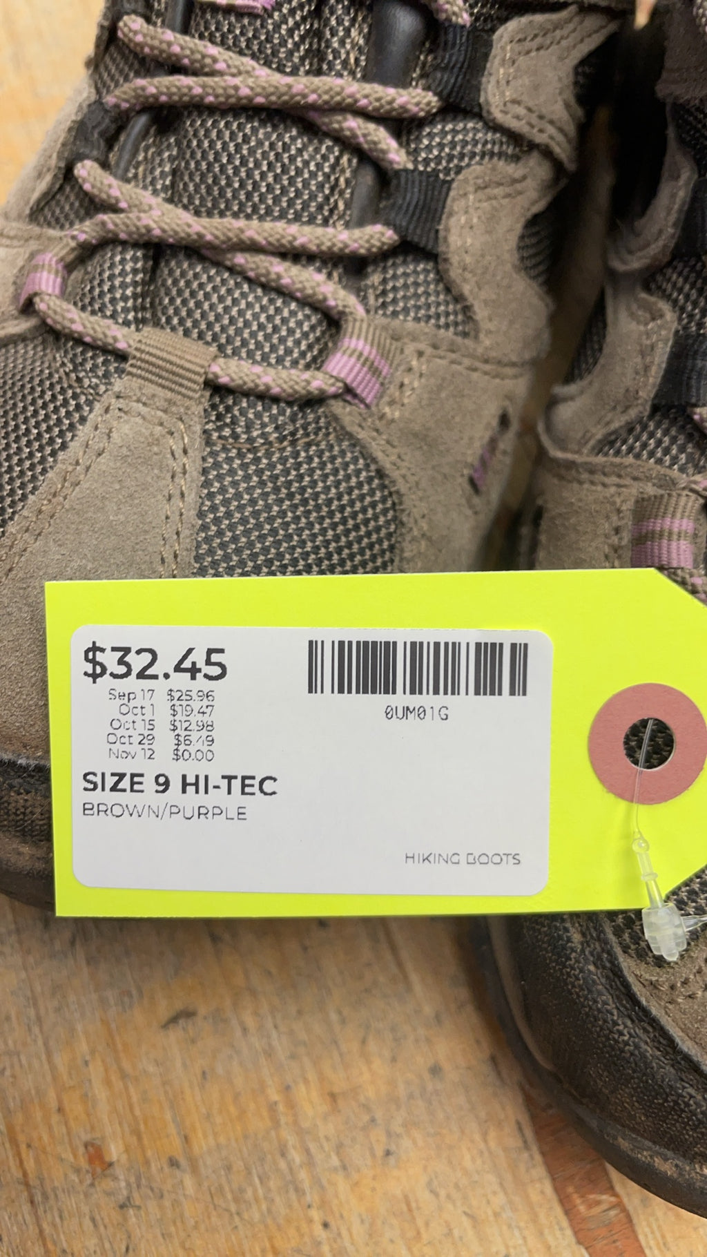 Hi-Tec Hiking Boots Size 9 Brown/Purple