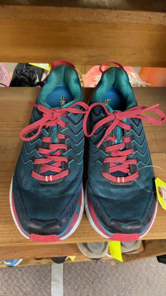 Hoka Clifton 4 Running Shoes - Size 6