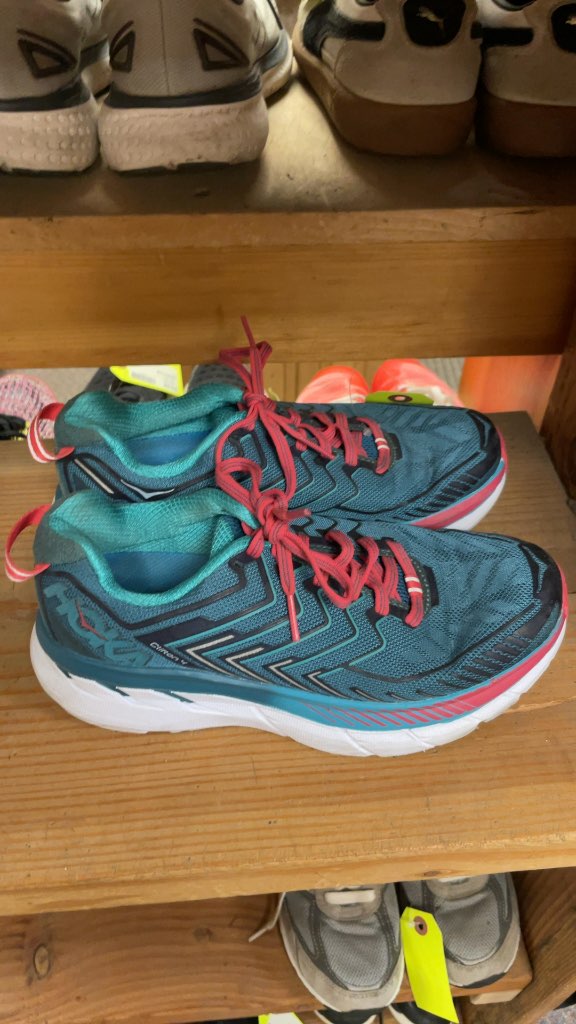 Hoka Clifton 4 Running Shoes - Size 6