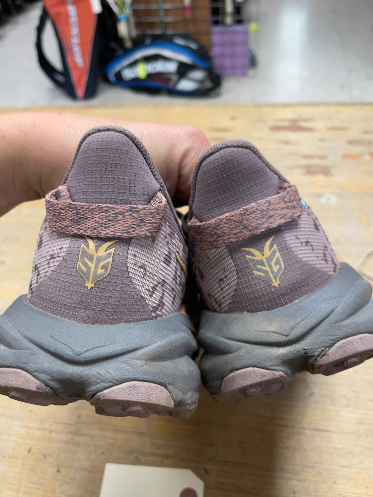 Hoka Speedgoat 6 GTX Size 9B Peach Trail Running Shoes
