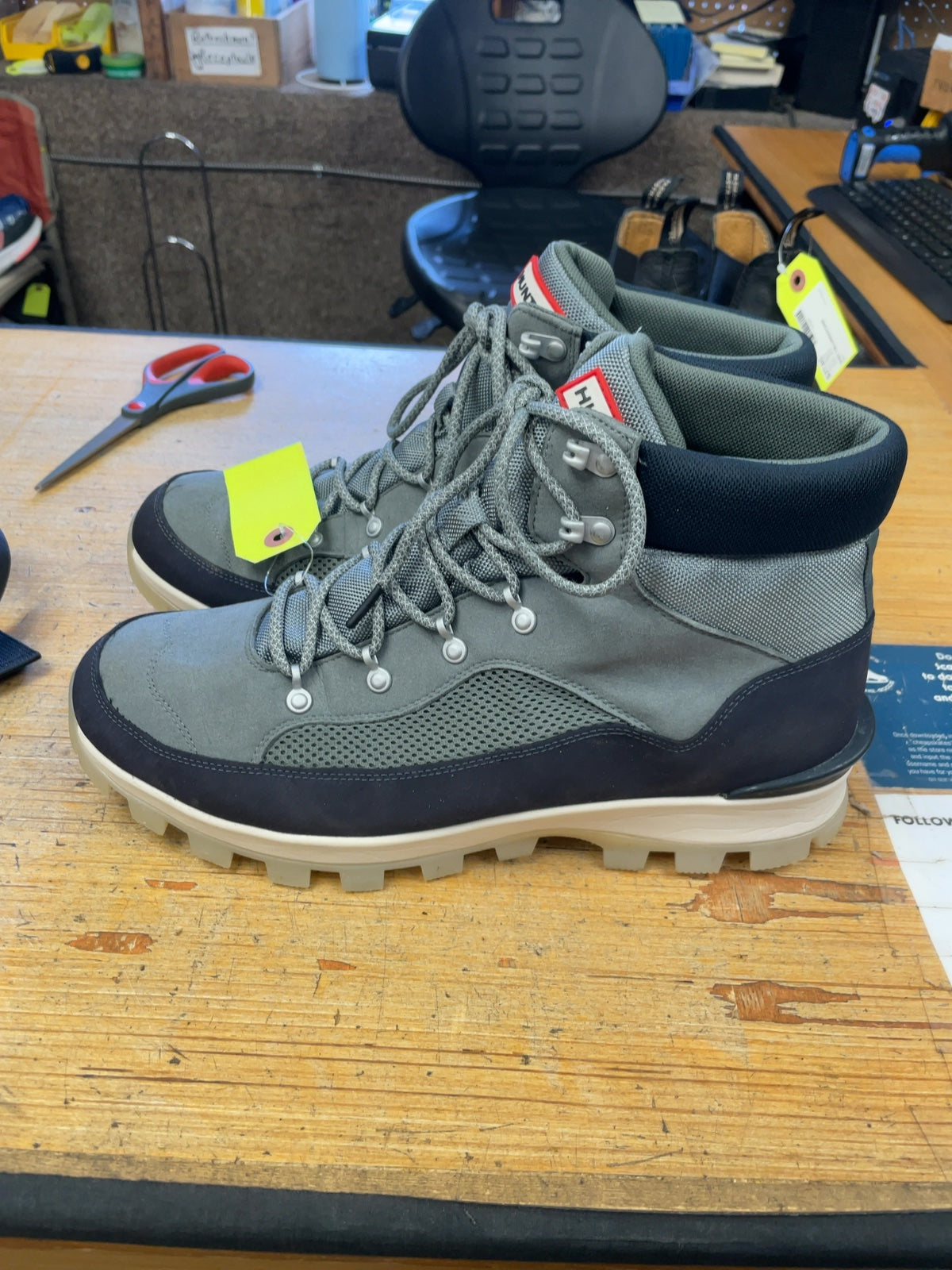 Hunter Hiking Boots Size 12 Navy