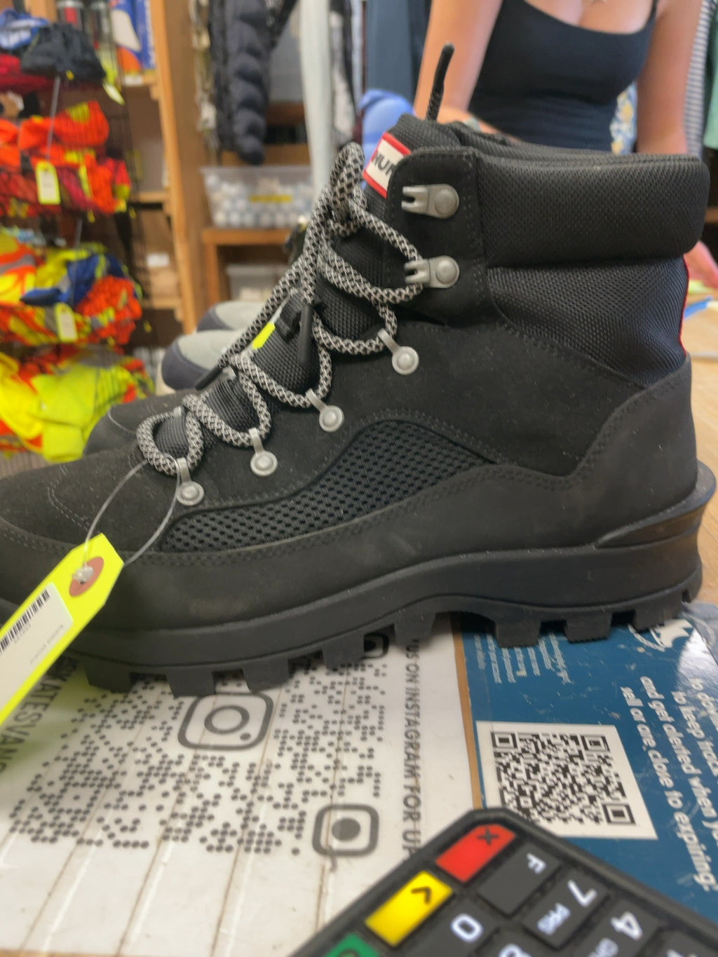 Hunter Hiking Boots Size 9 Black