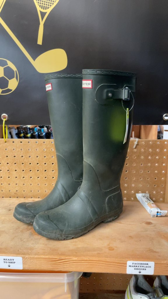 Hunter Tall Rain Boots - Green - Size 6/7 - AS IS