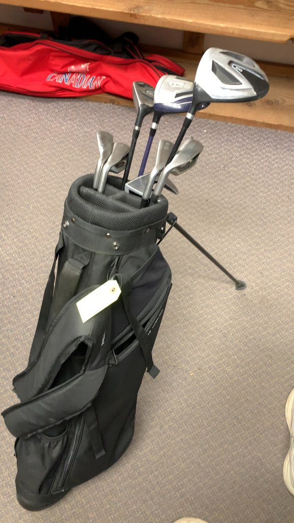 Inesis 100 7-Piece Left-Handed Golf Club Set with Stand Bag