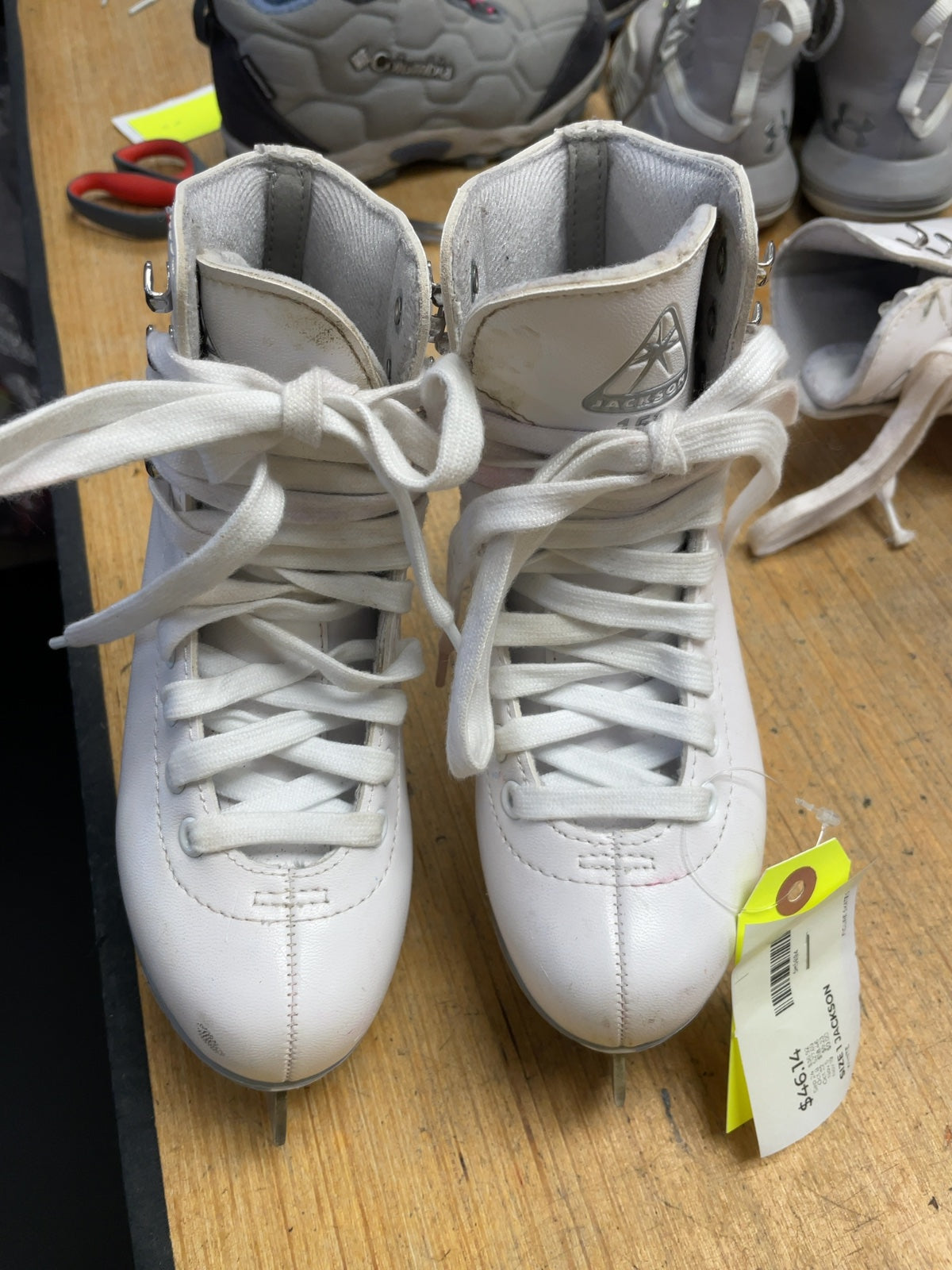 Jackson 150 Mark I Size 1 White Figure Skates