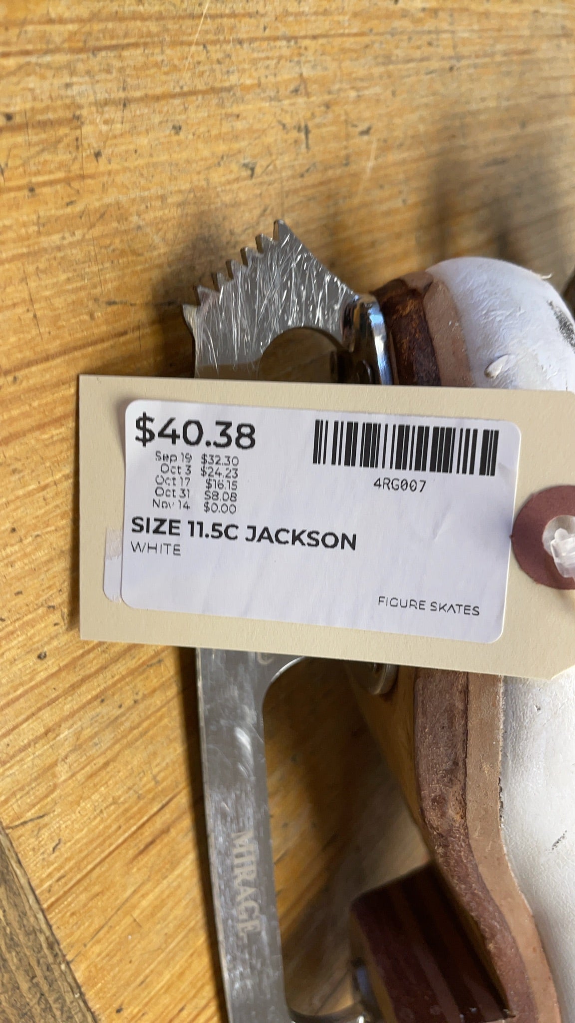 Jackson Elle Size 11.5C Figure Skates