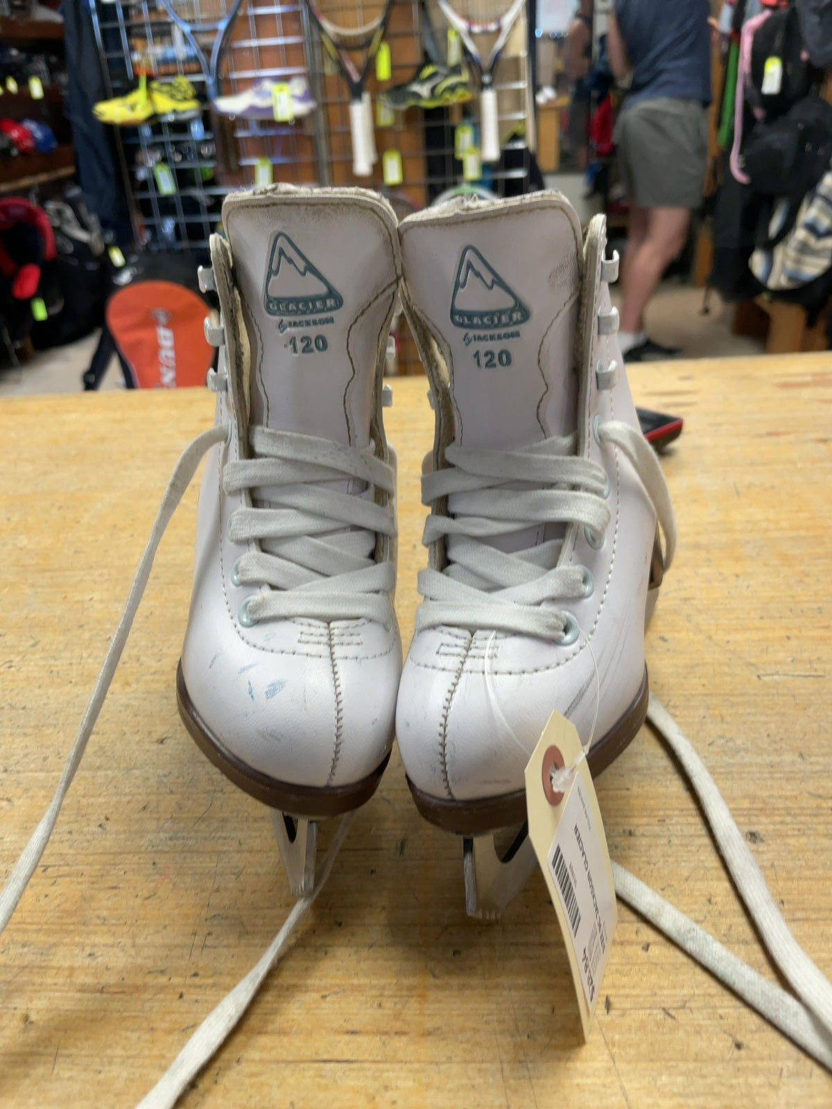 Jackson Glacier 120 9J White Figure Skates