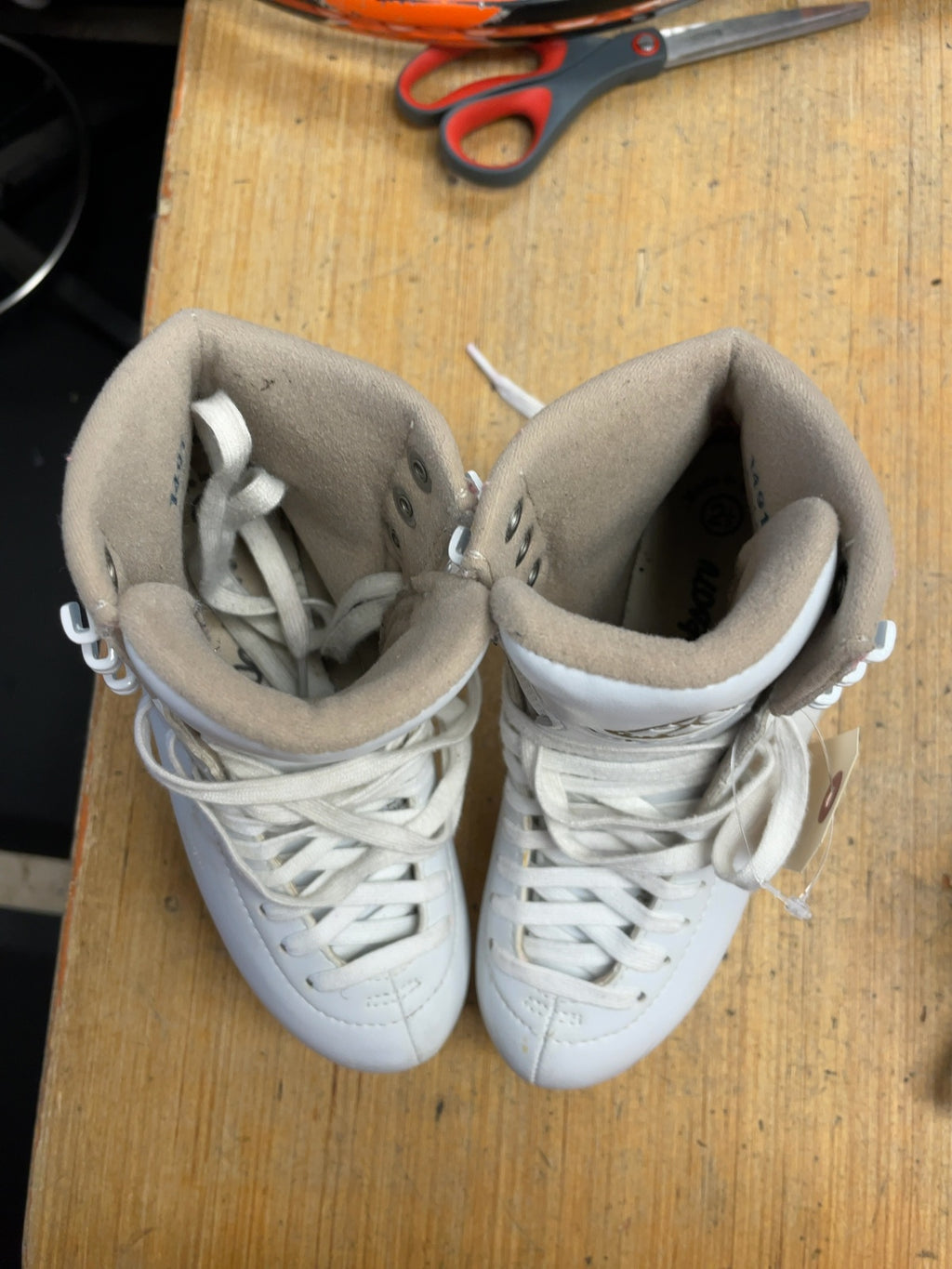 Jackson Mystique 2.5 Figure Skates