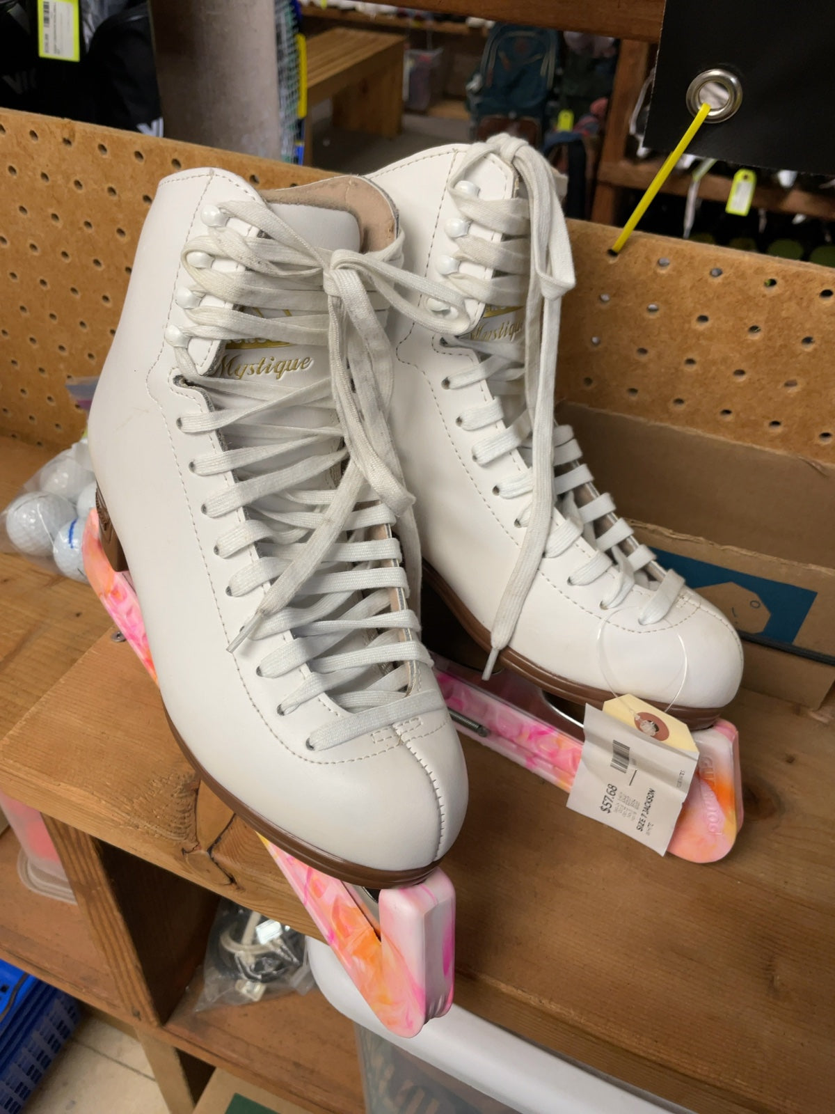 Jackson Mystique Size 7 White Figure Skates
