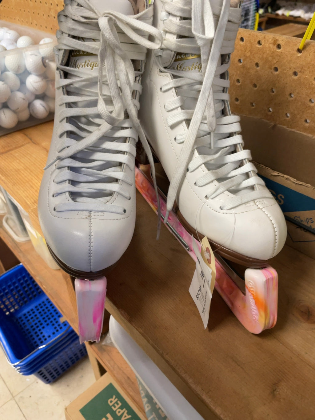 Jackson Mystique Size 7 White Figure Skates
