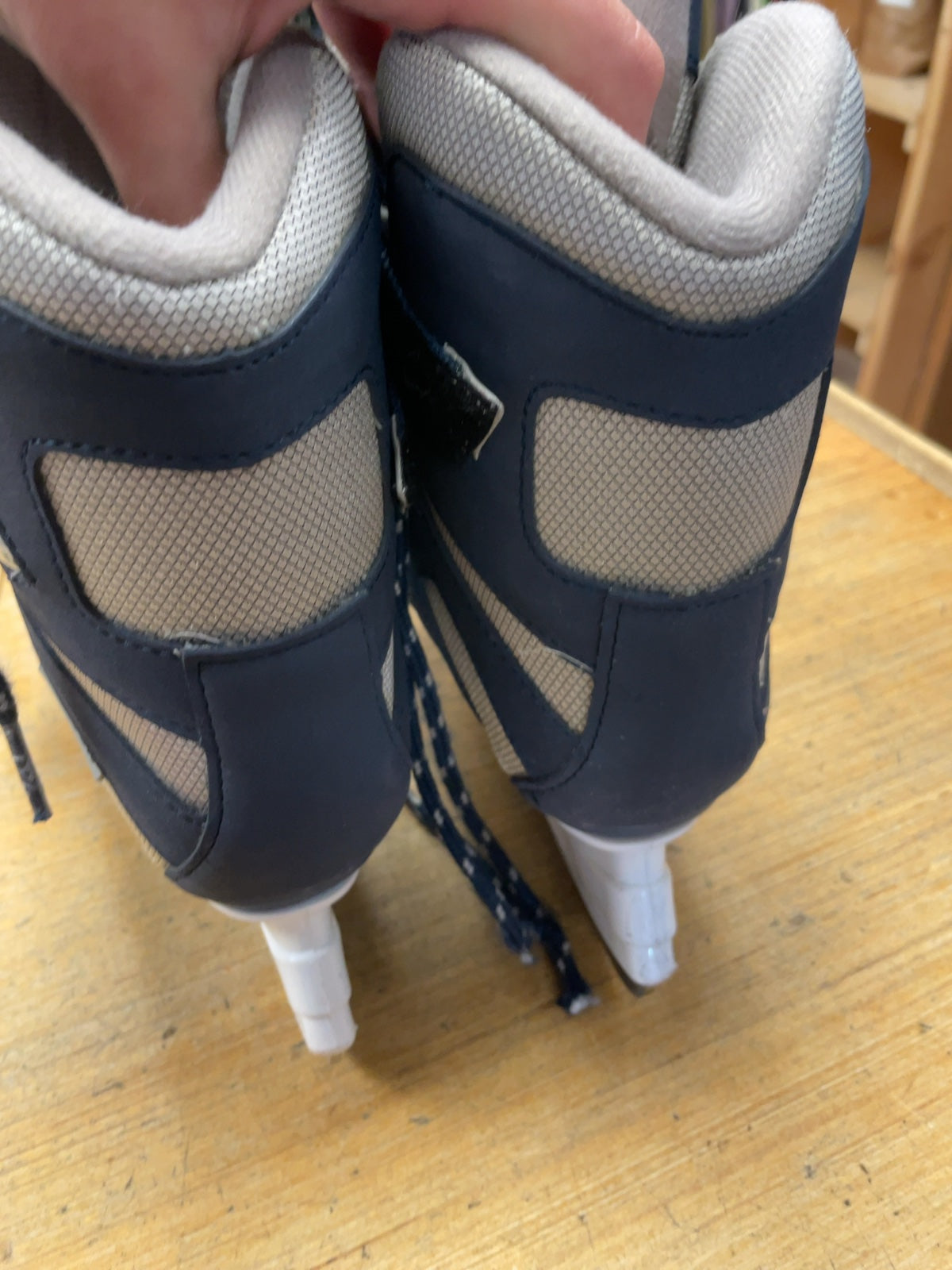 Jackson Softec Size 1 Figure Skates