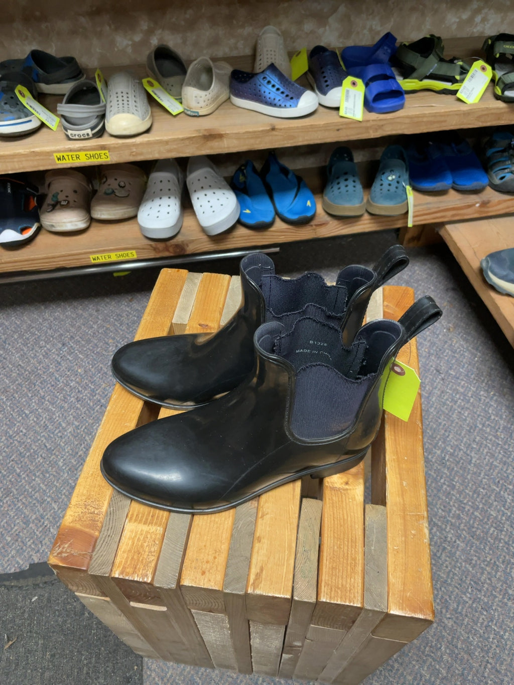 J.Crew Chelsea Rain Boots Size 8 Black