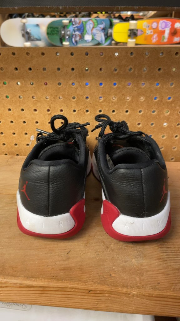 Jordan 11 CMFT Low Black/Red Size 5.5