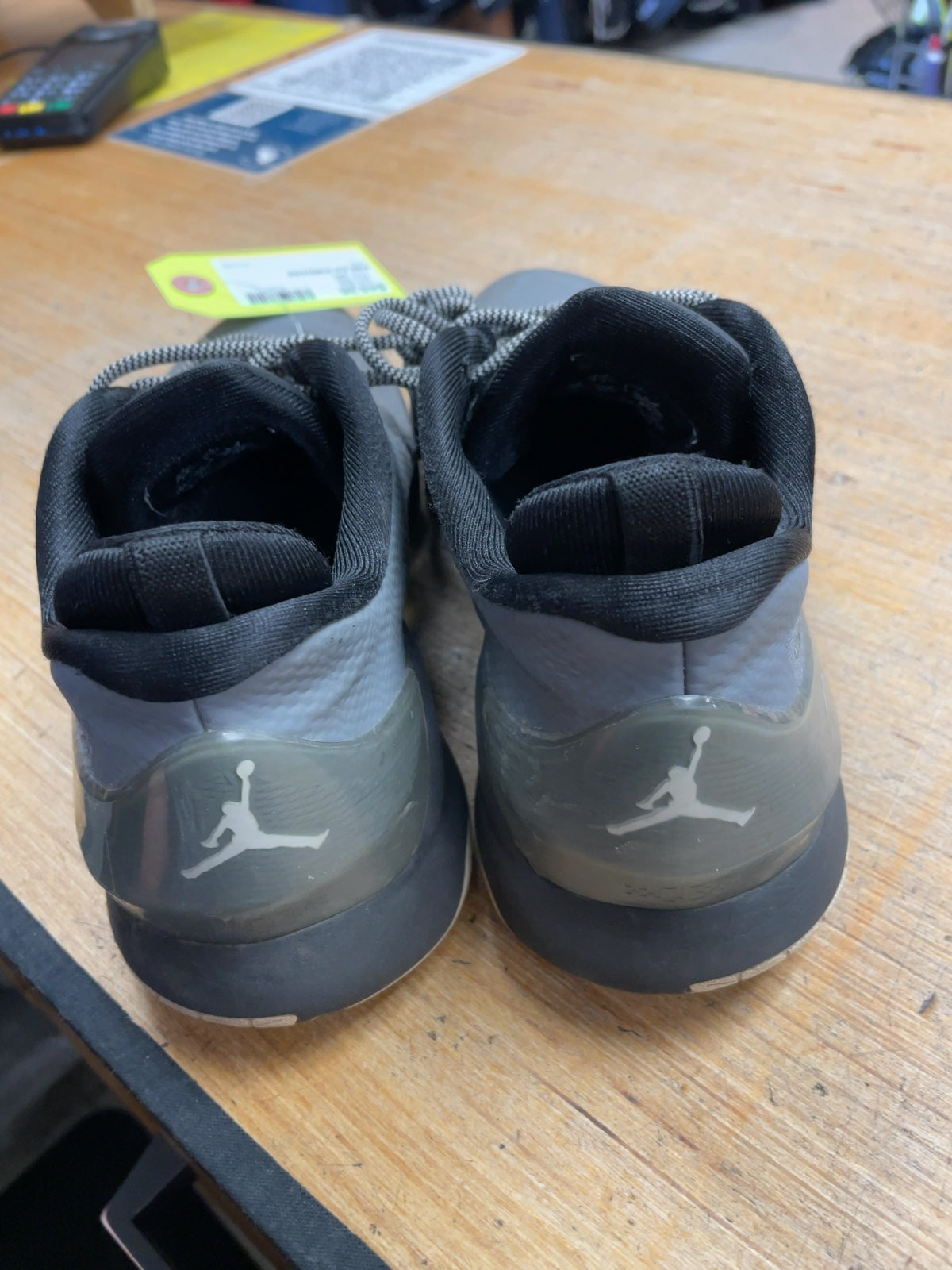 Jordan CP3.IX Size 5.5 Grey Basketball Shoes
