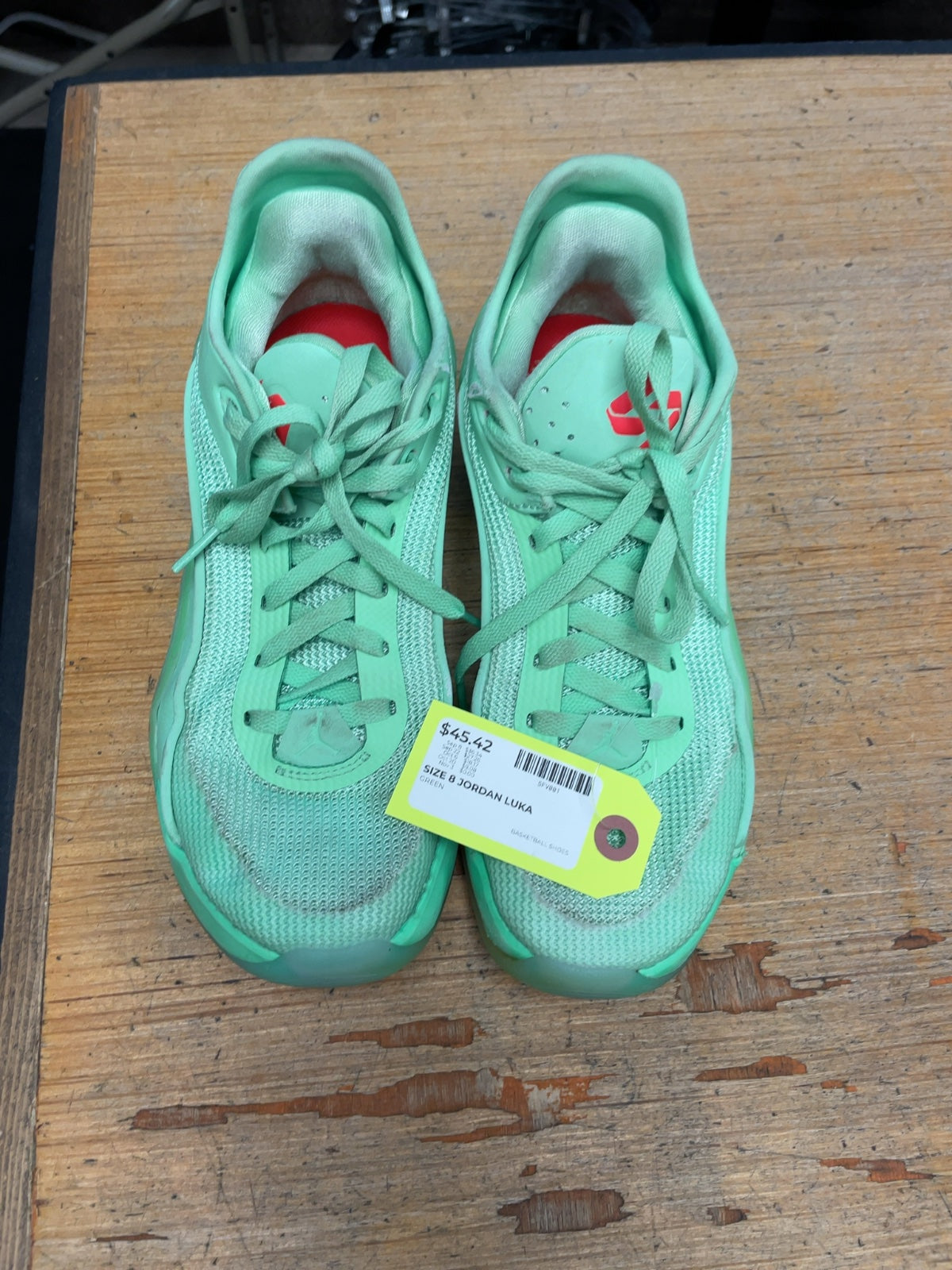Jordan Luka Basketball Shoes - Size 8 - Green