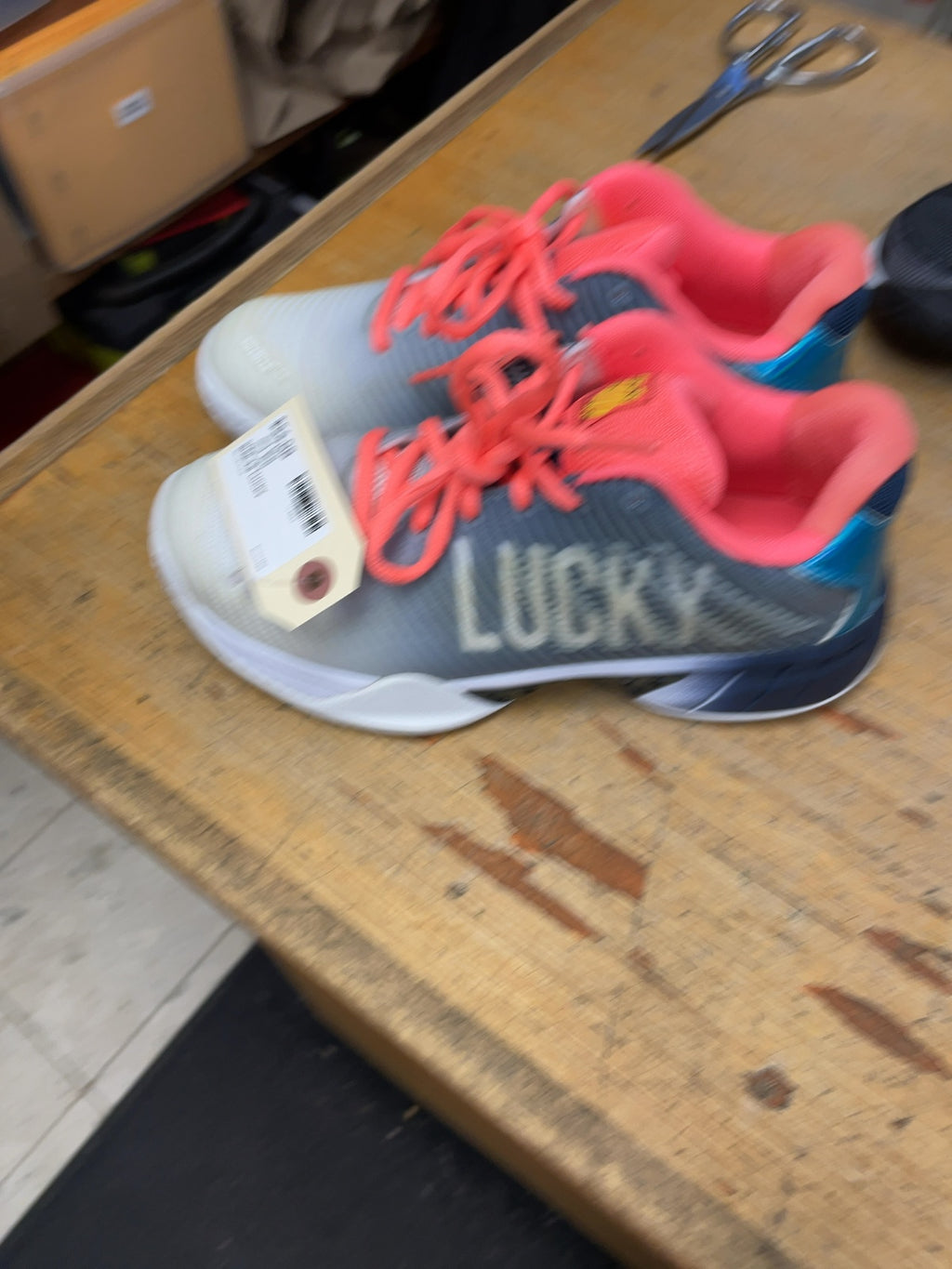 K-Swiss Lucky in Love Size 7.5 Tennis Shoes