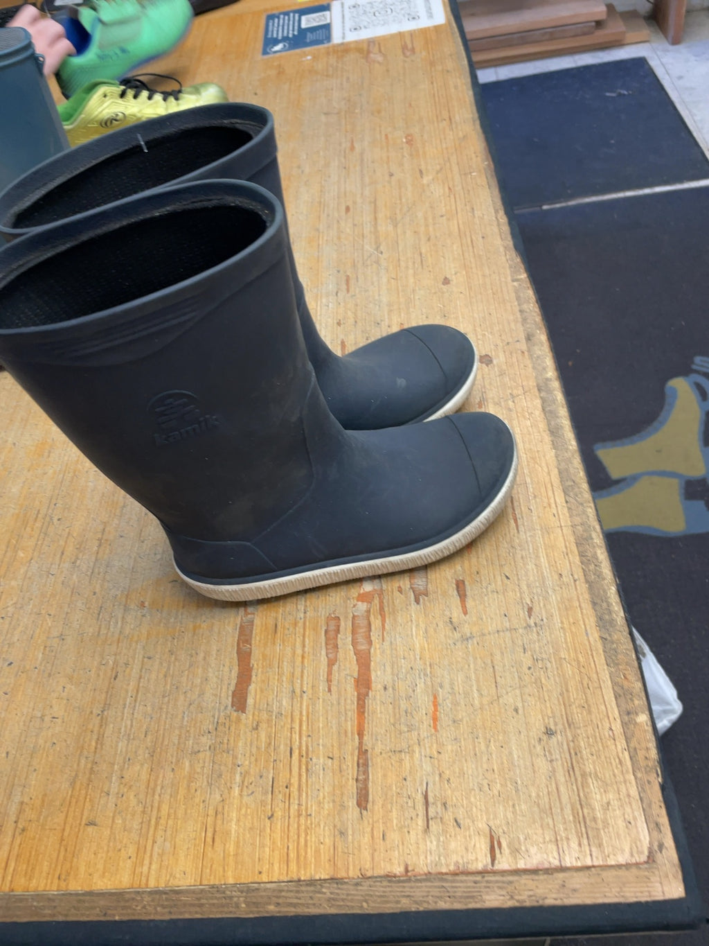 Kamik Rainboot Size 3 Navy