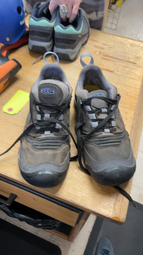 KEEN Hiking Boots Grey/Blue Size 8.5