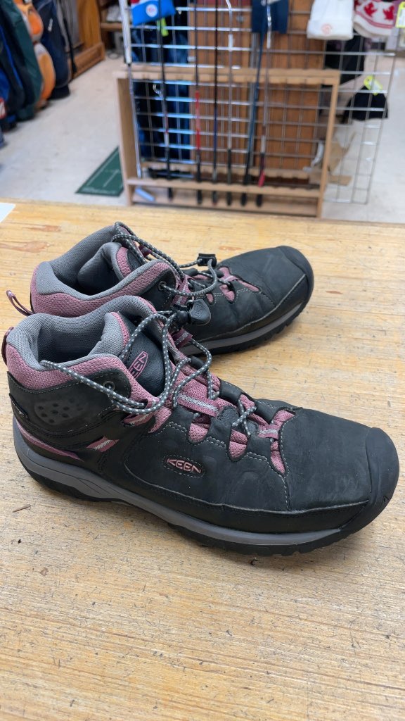 Keen Hiking Boots Pink/Black Size 6