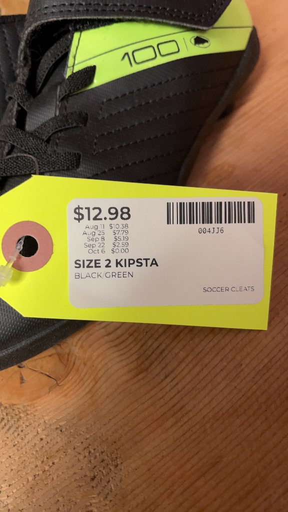 Kipsta 100 Soccer Cleats Size 2