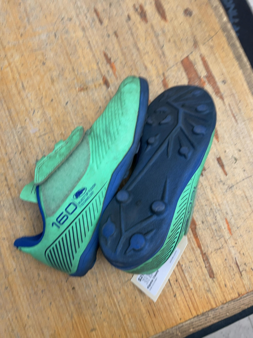 Kipsta 160 Size 2.5 Soccer Cleats