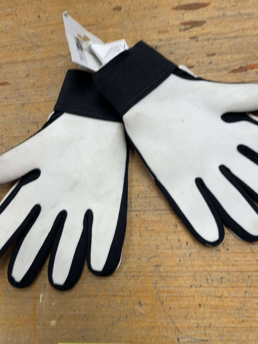 Kipsta First Size 7 Goalie Gloves Orange