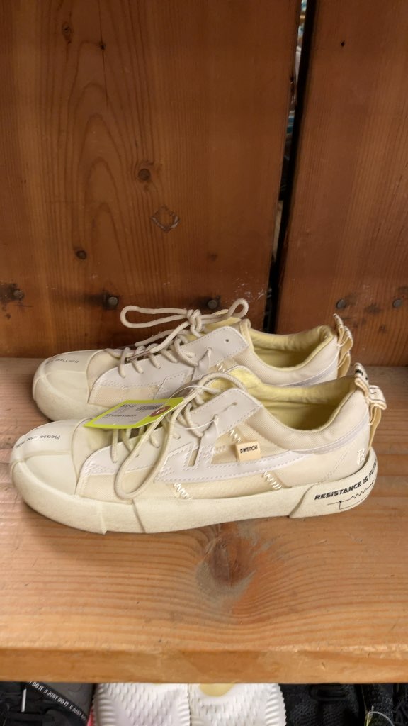 Ladies Switch White Sneakers Size 6