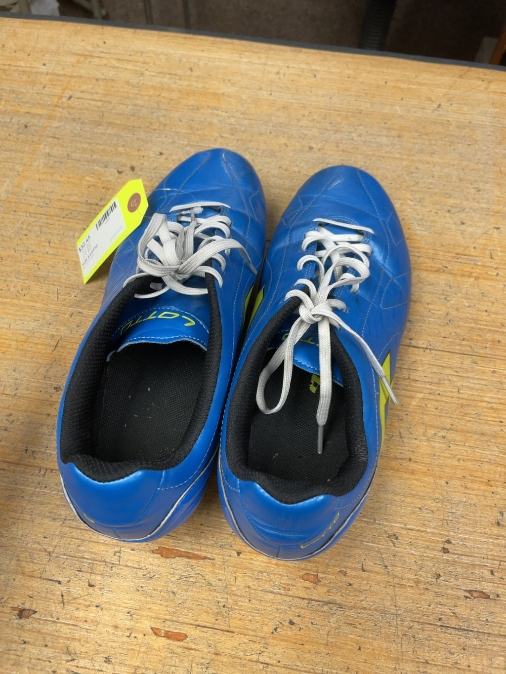 Lotto Soccer Cleats Size 9 US Men's Blue/Green