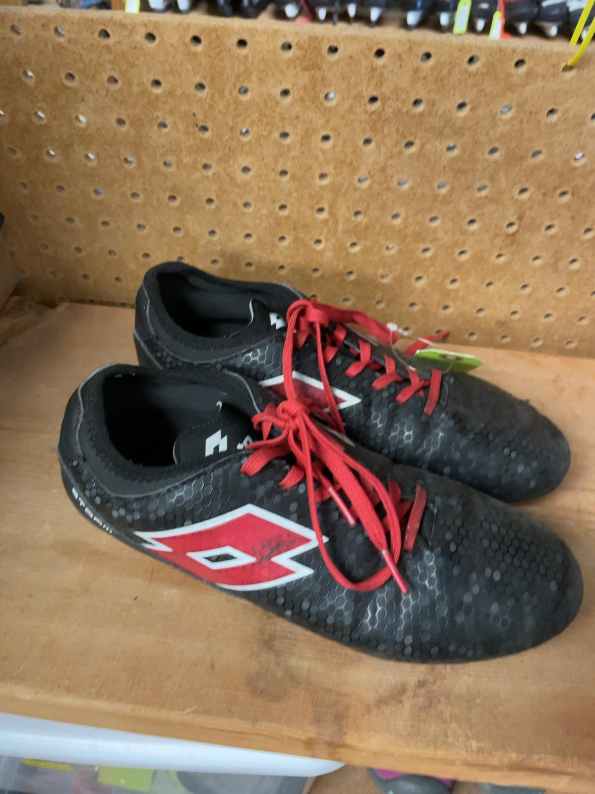 Lotto Storm Size 8 Soccer Cleats