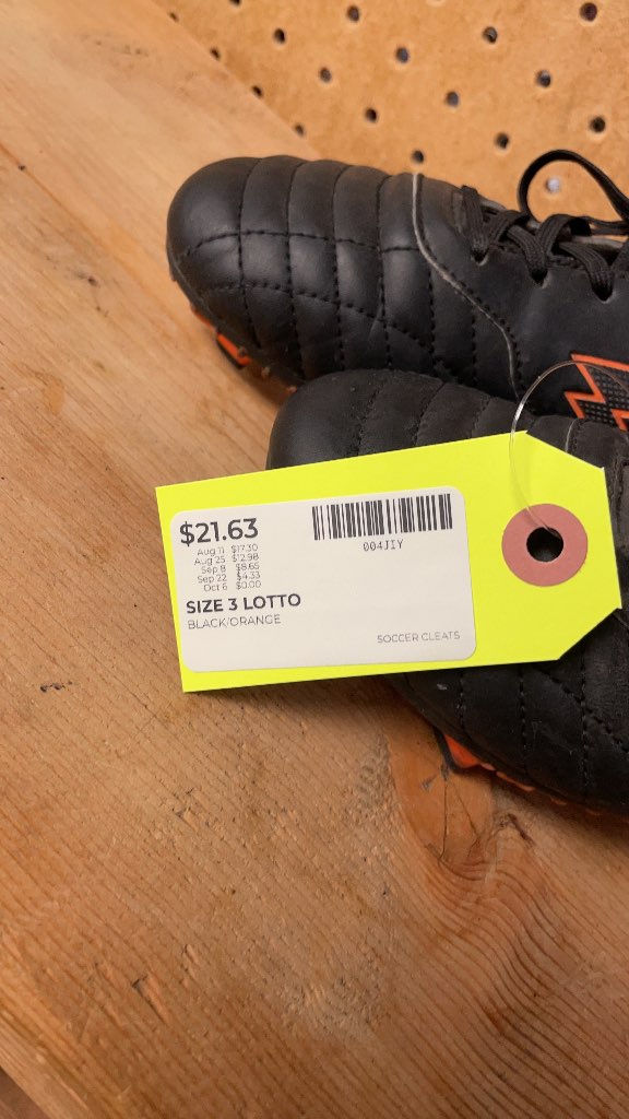 Lotto Youth Soccer Cleats - Black/Orange - Size 3