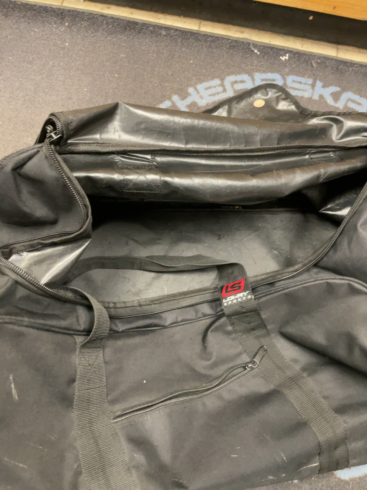 Lowry Wheeled Hockey Bag