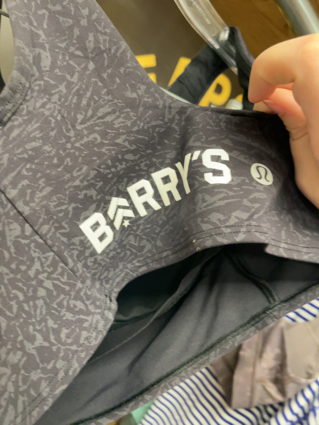 Lululemon Barry's Size 4 Grey Patterned Sportbra