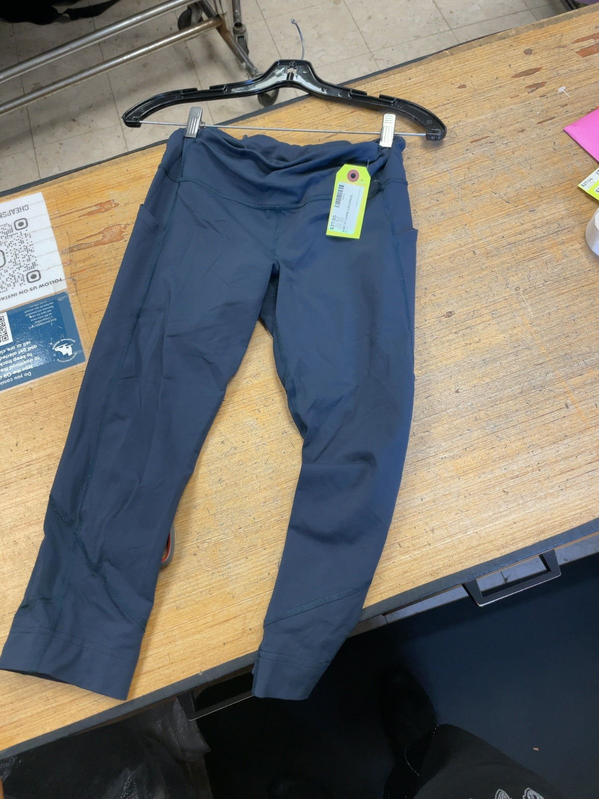 Lululemon Capri Leggings Size 4 Blue