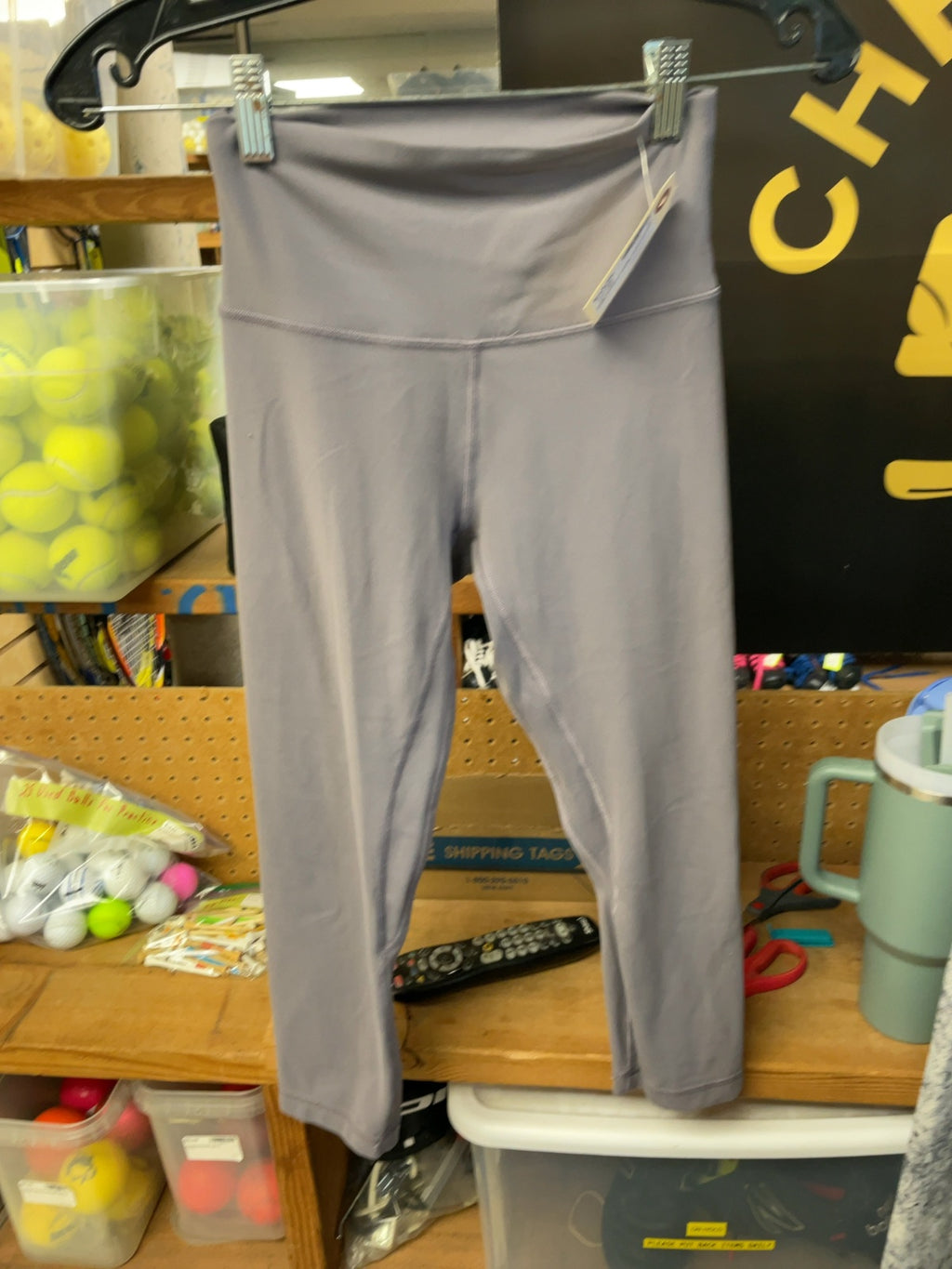 Lululemon Capri Leggings Size Small Purple