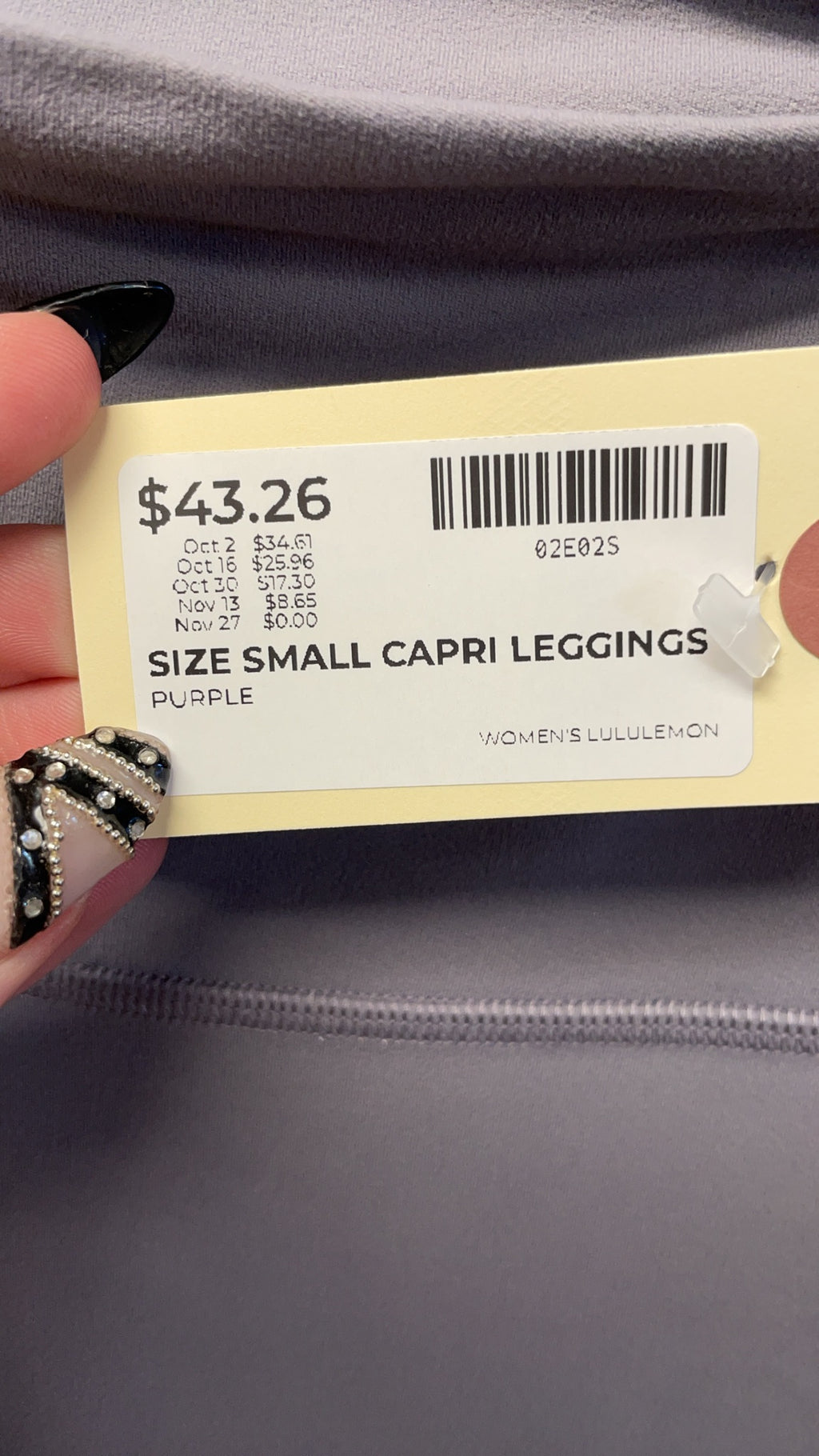 Lululemon Capri Leggings Size Small Purple