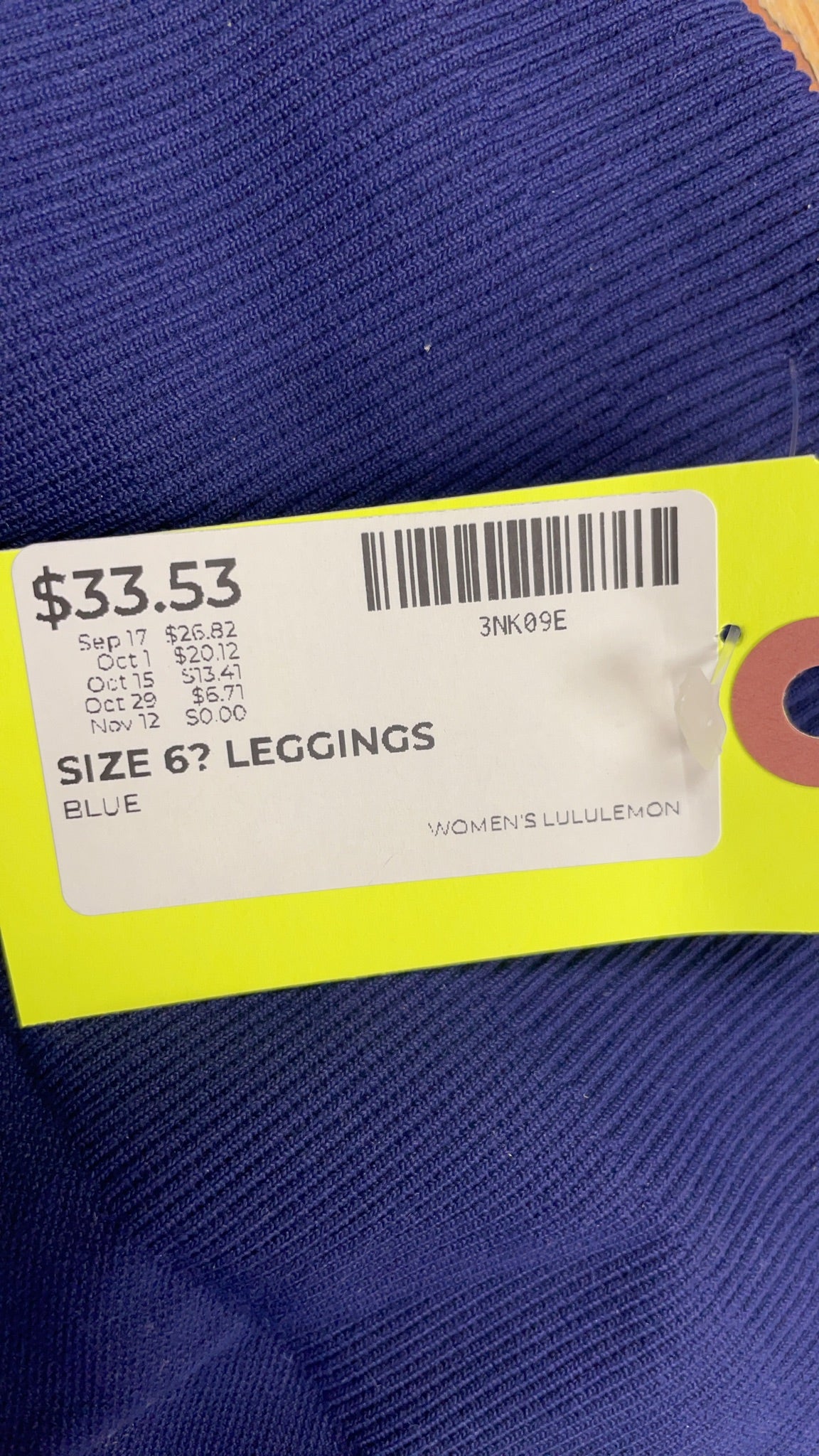 Lululemon Cropped Leggings Size 6 Blue
