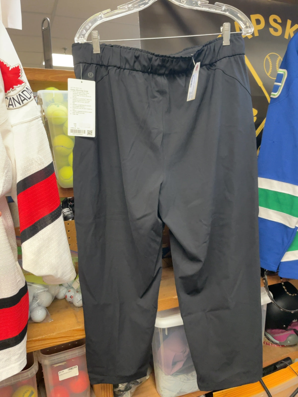 Lululemon Cropped Trousers Size 14 Black