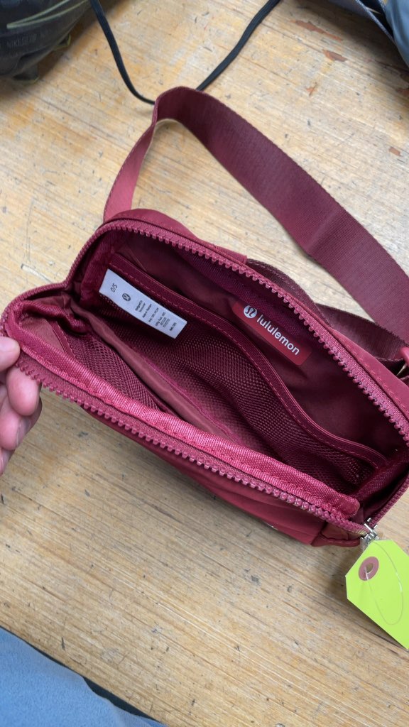 Lululemon Everywhere Belt Bag - Red