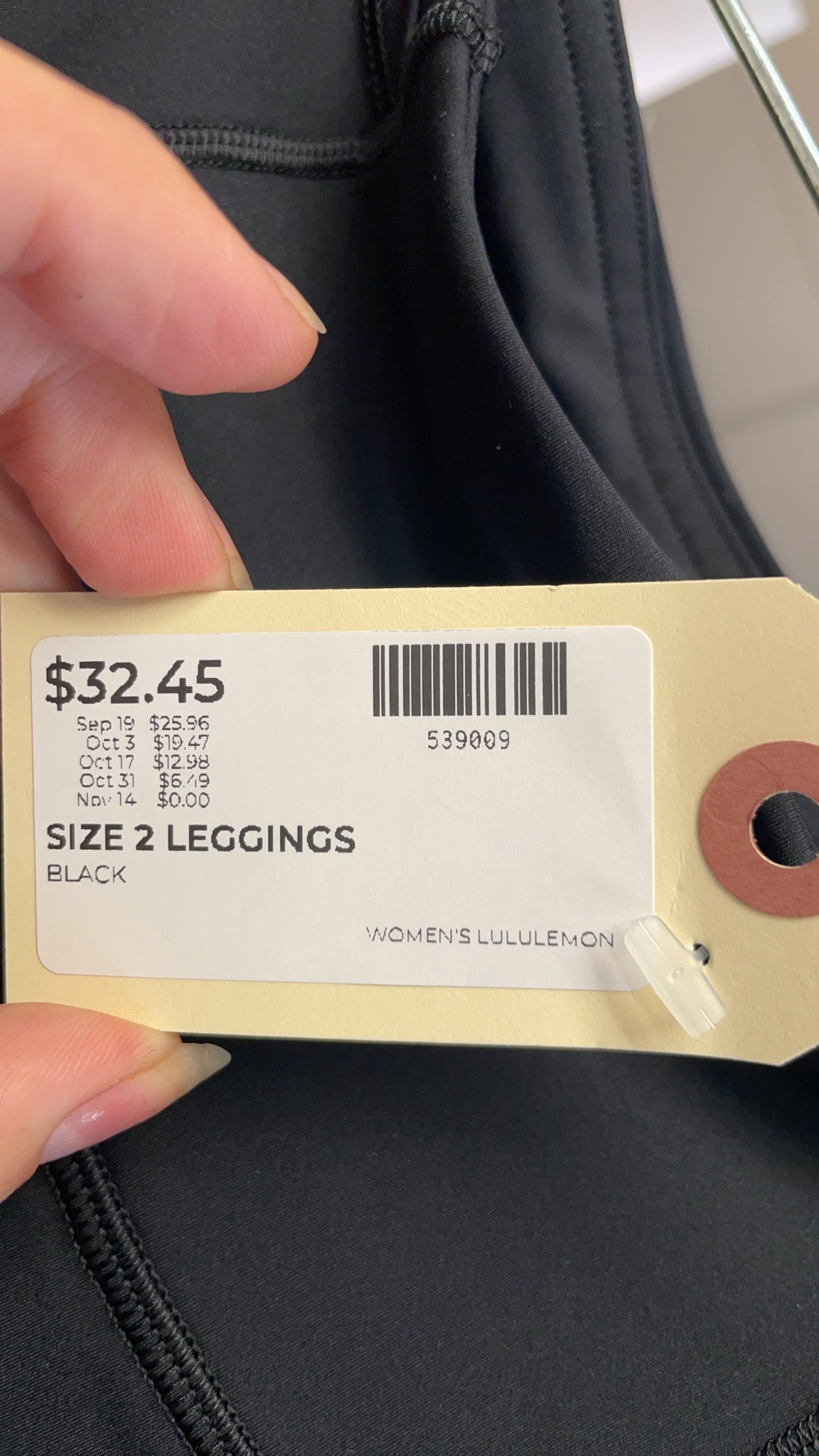 Lululemon Leggings Size 2 Black with Side Pockets
