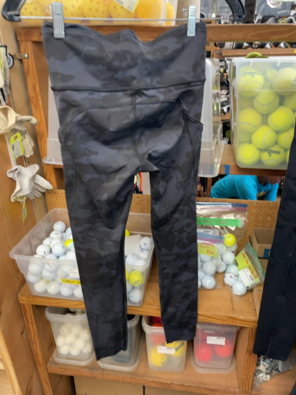 Lululemon Leggings Size 4 Dark Camo