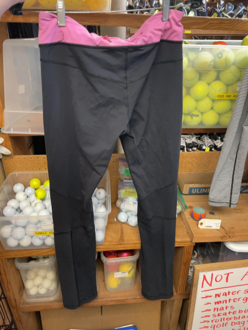 Lululemon Leggings Size 6 Black/Pink